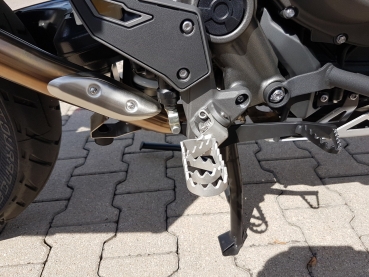 "Bear trap" 4,5cm lower Rallye-footpegs for all Triumph Tiger EXPLORER