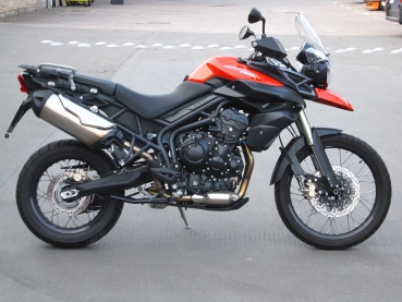 "Bärenfallen" - Tiefere VA-Rallye-Fußrasten Triumph Tiger 800