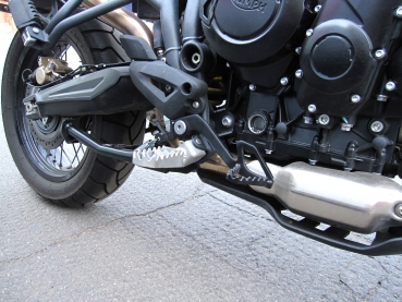 "Bear trap" 4,5cm lower Rallye-footpegs for all Triumph Tiger 800 XC